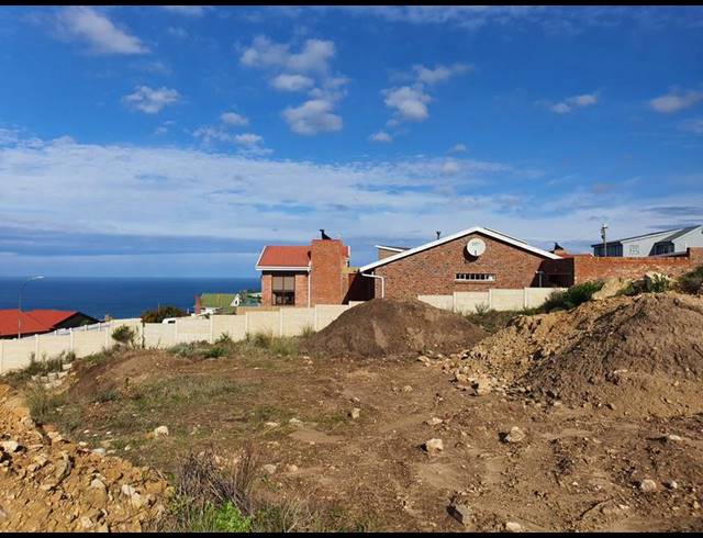 LAND FOR SALE IN DANA BAY